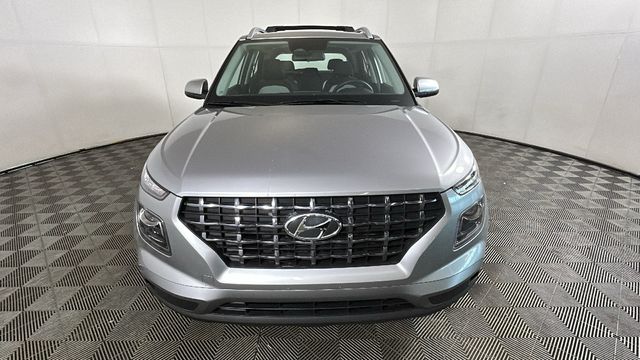 2023 Hyundai Venue SEL - Photo 7