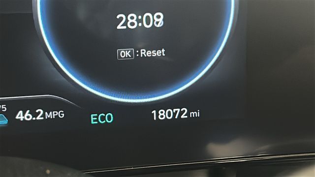 2025 Hyundai Elantra Blue - Photo 19