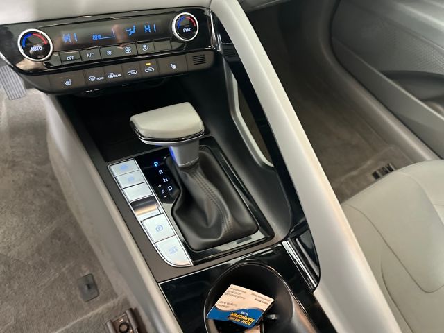 2025 Hyundai Elantra SEL - Photo 20