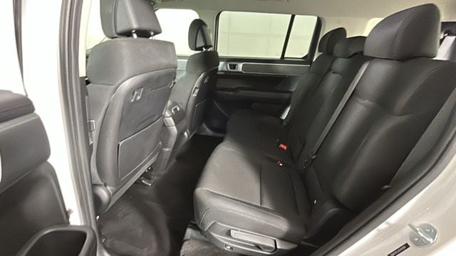 2025 Hyundai Santa Fe SE - Photo 26