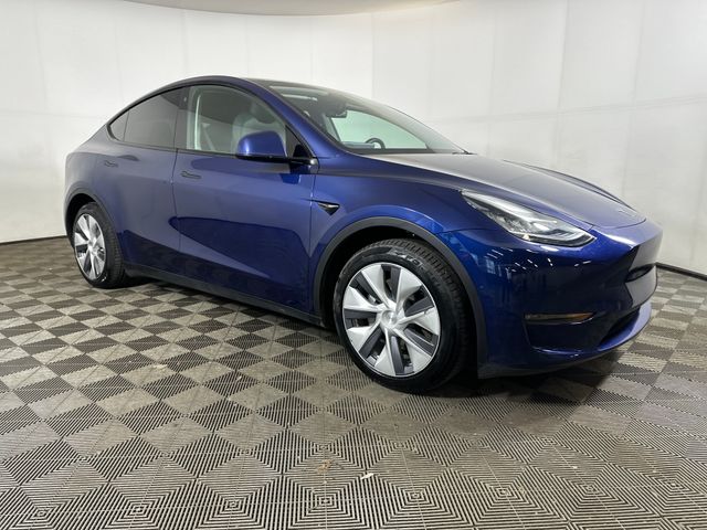 Used 2021 Tesla Model Y Long Range with VIN 5YJYGDEE1MF140821 for sale in Cuyahoga Falls, OH