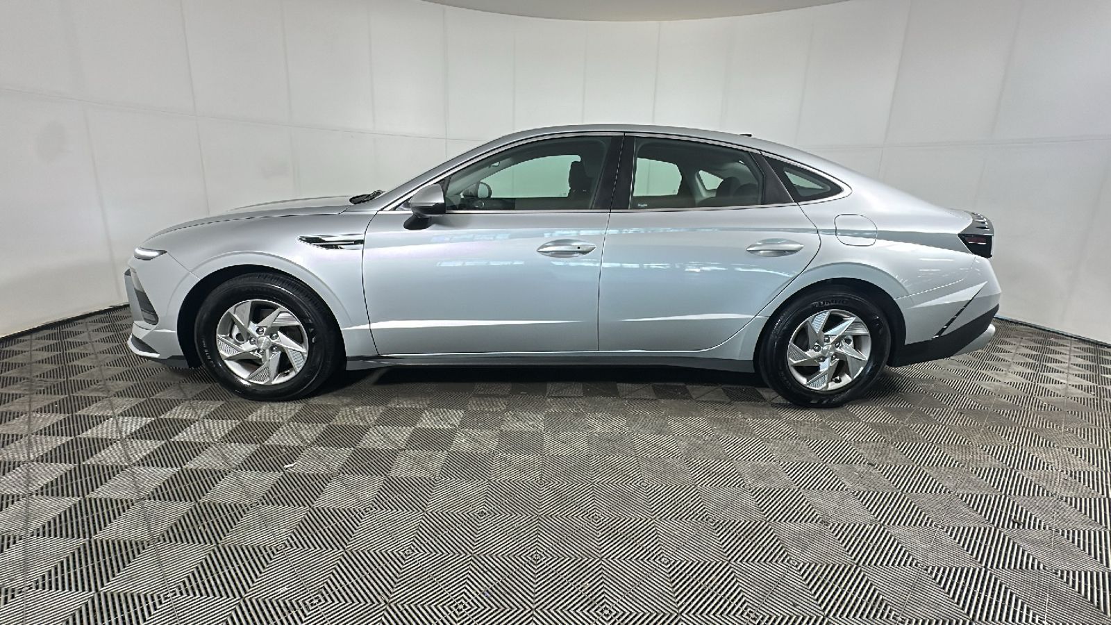2026 Hyundai Sonata SE - Photo 7