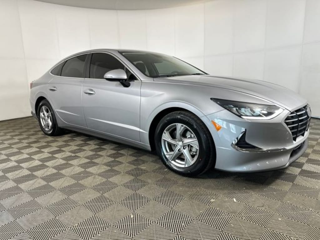Used 2023 Hyundai Sonata SE Sedan