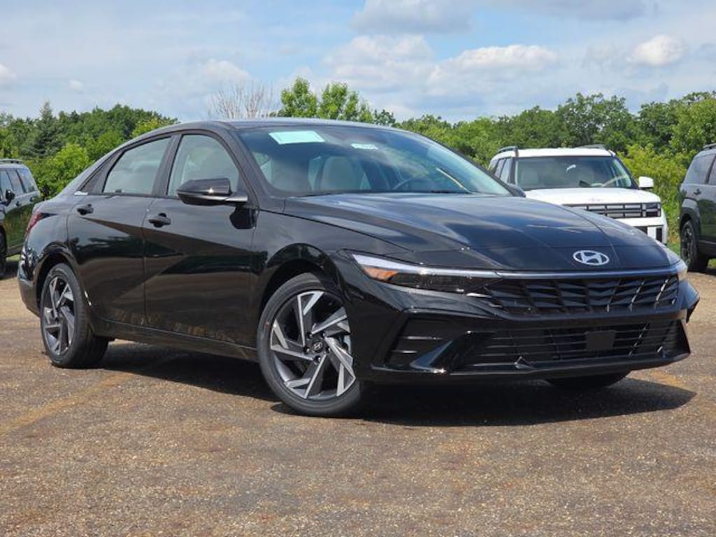 New 2026 Hyundai Elantra Limited Sedan