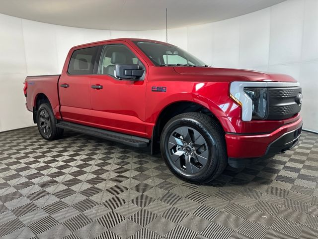 Used 2024 Ford F-150 Lightning XLT with VIN 1FTVW3LK7RWG27419 for sale in Cuyahoga Falls, OH