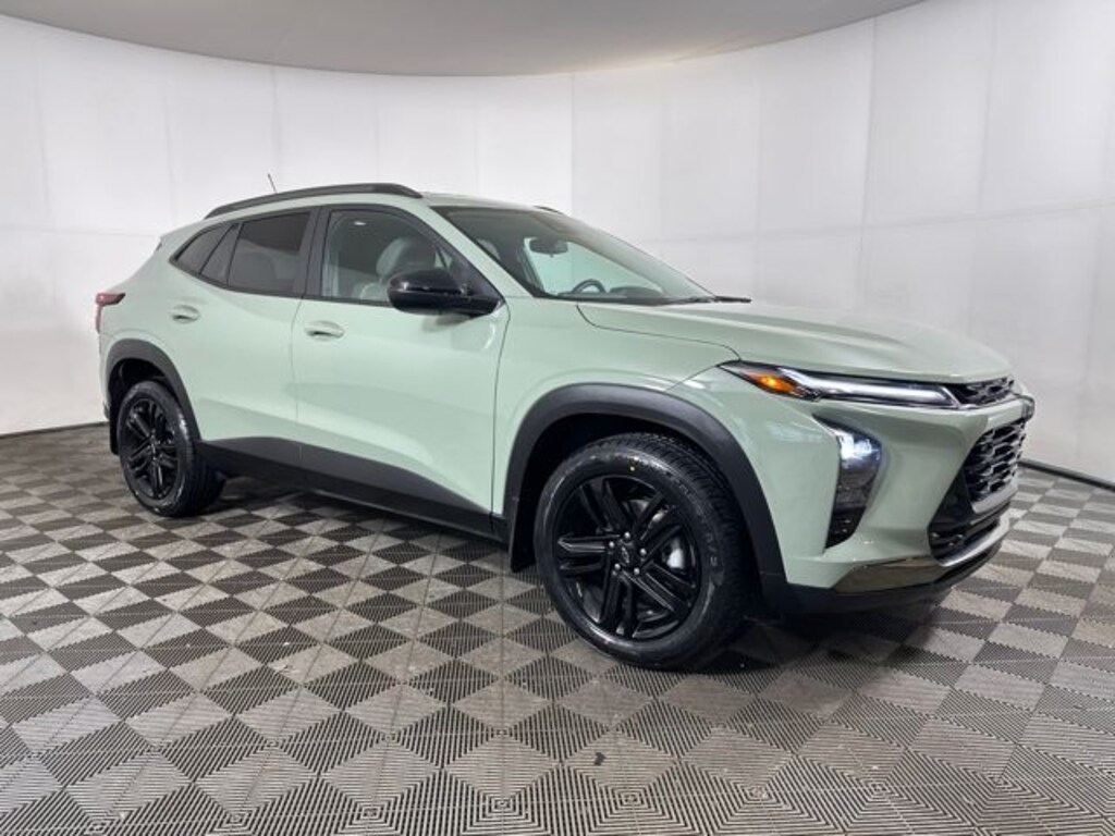 Used 2024 Chevrolet Trax Activ SUV