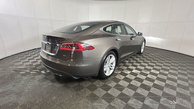Used 2015 Tesla Model S S with VIN 5YJSA1E15FF102112 for sale in Cuyahoga Falls, OH