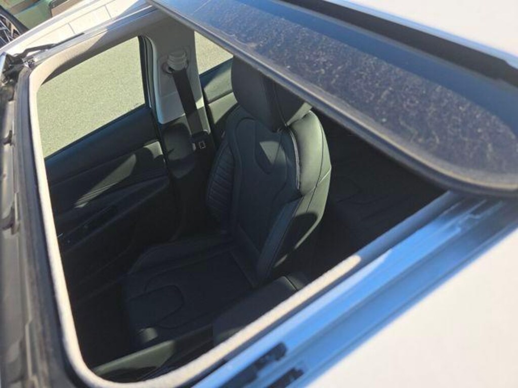 New 2025 Hyundai Elantra Hybrid Limited Sedan