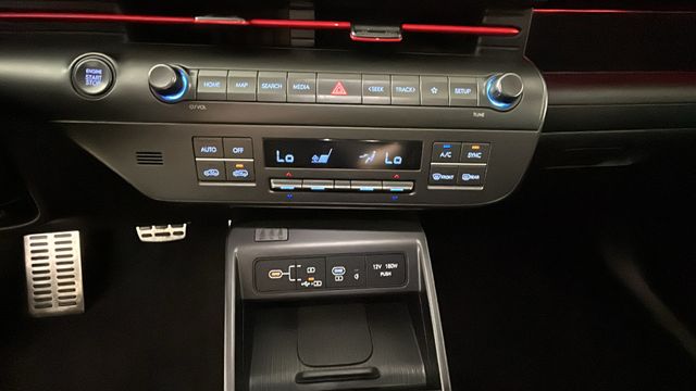 2025 Hyundai Kona N Line - Photo 24