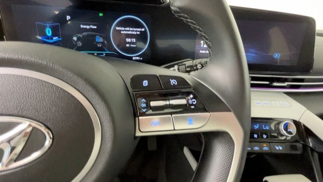 2023 Hyundai Elantra Limited - Photo 27