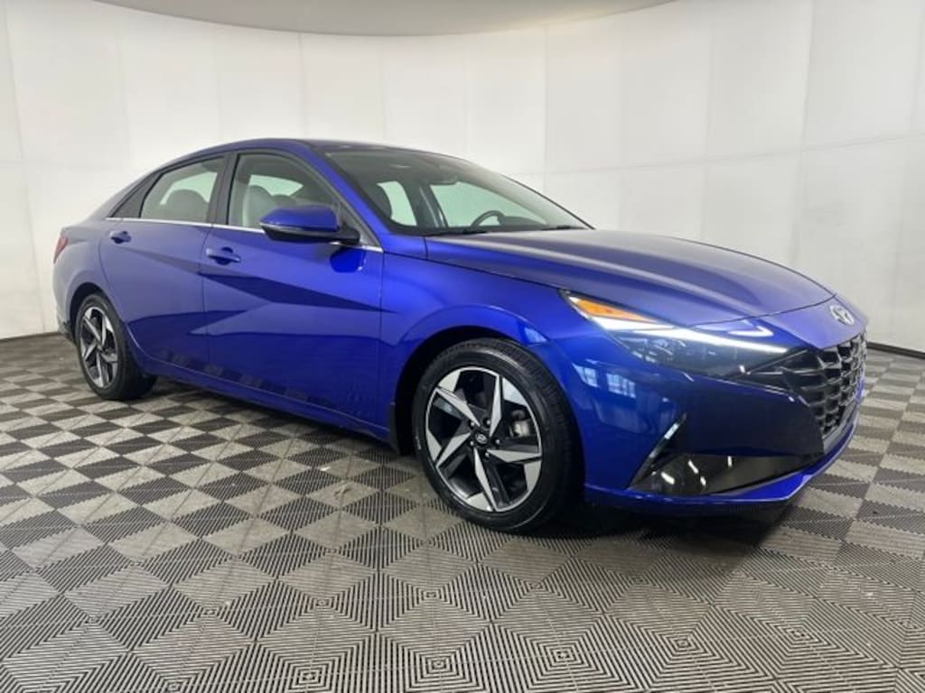 Used 2023 Hyundai Elantra Limited Sedan