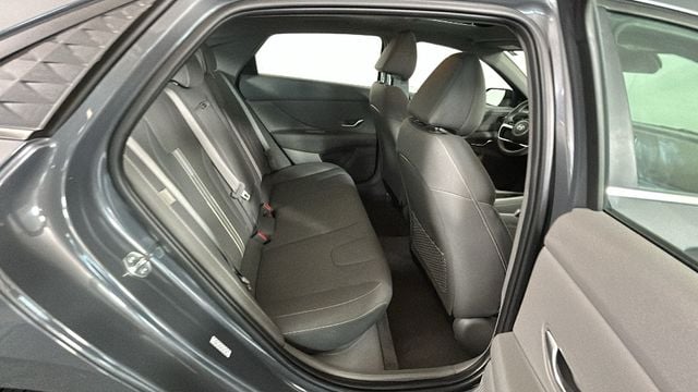 2024 Hyundai Elantra SEL - Photo 29