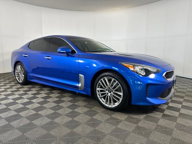 Used 2018 Kia Stinger Stinger with VIN KNAE15LA6J6026053 for sale in Cuyahoga Falls, OH