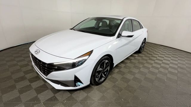 2023 Hyundai Elantra Limited - Photo 9