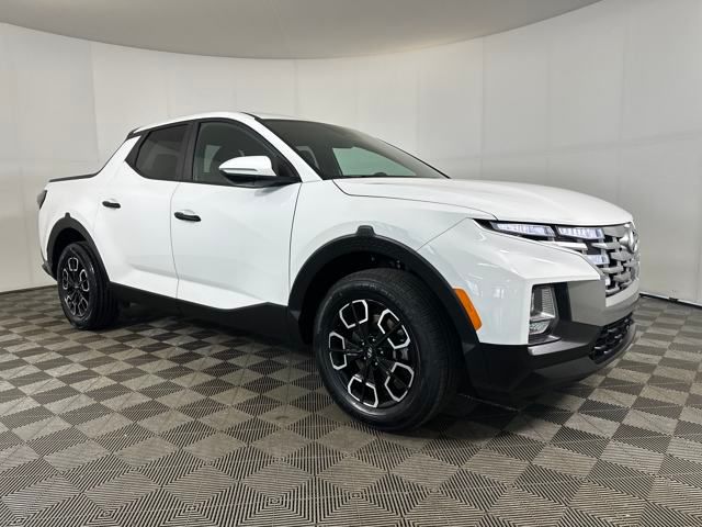 Used 2023 Hyundai Santa Cruz SEL with VIN 5NTJBDAE1PH049156 for sale in Cuyahoga Falls, OH