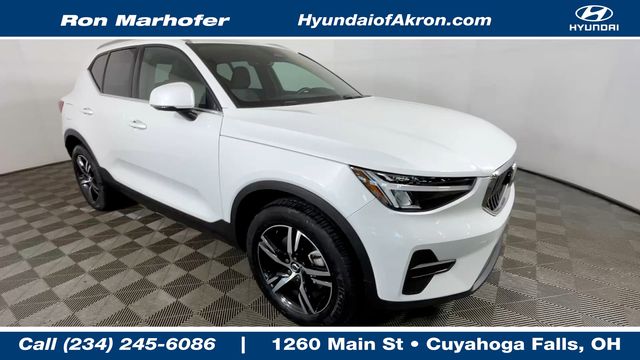 2025 Volvo XC40 B5 Core Bright AWD's photo