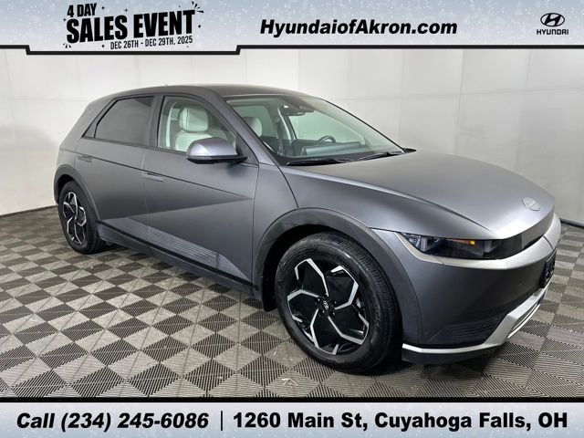 2022 Hyundai IONIQ 5 SEL's photo