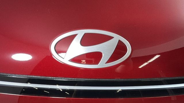 2025 Hyundai Kona N Line - Photo 9