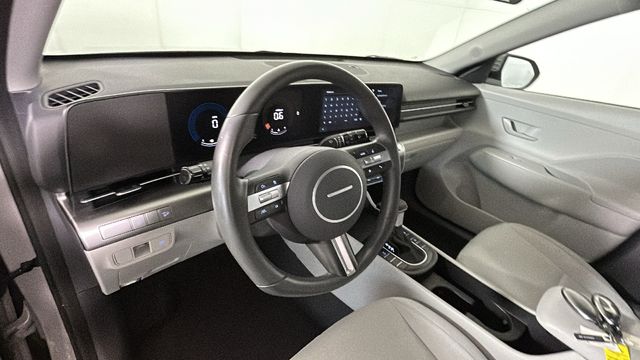 2025 Hyundai Kona SEL - Photo 14