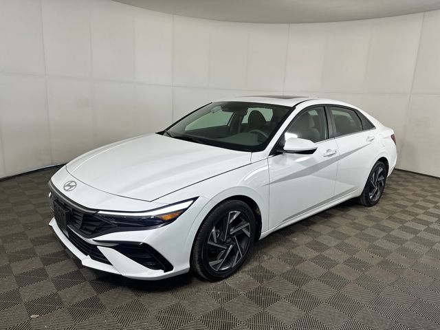 2025 Hyundai Elantra SEL - Photo 7