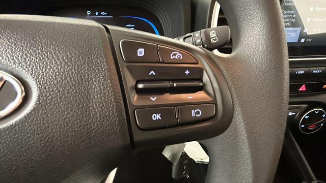 2026 Hyundai Venue SE - Photo 16