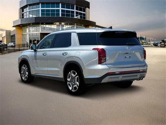 2025 Hyundai Palisade Limited - Photo 6