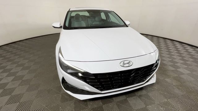 2023 Hyundai Elantra Limited - Photo 11