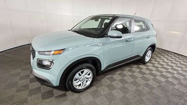 2026 Hyundai Venue SE - Photo 6