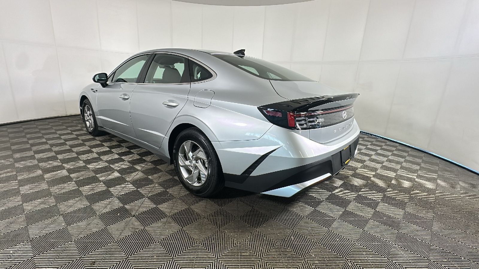 2026 Hyundai Sonata SE - Photo 5