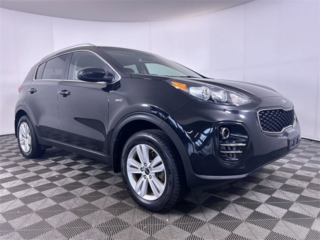 Used 2018 Kia Sportage LX with VIN KNDPMCAC7J7463517 for sale in Cuyahoga Falls, OH