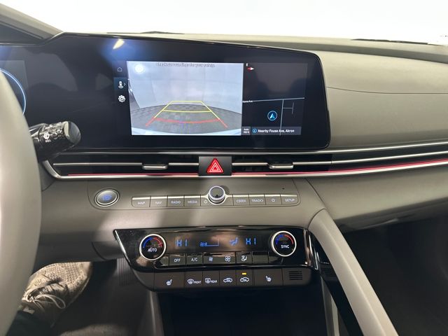 2025 Hyundai Elantra SEL - Photo 22