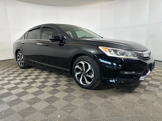 Used 2016 Honda Accord EX-L with VIN 1HGCR2F83GA011284 for sale in Cuyahoga Falls, OH