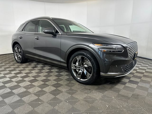 Used 2024 GENESIS GV70 Advanced with VIN 5NMMCET16RH002665 for sale in Cuyahoga Falls, OH