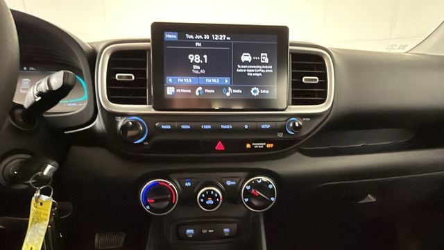2025 Hyundai Venue SE - Photo 22