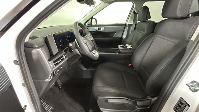 2025 Hyundai Santa Fe SE - Photo 11