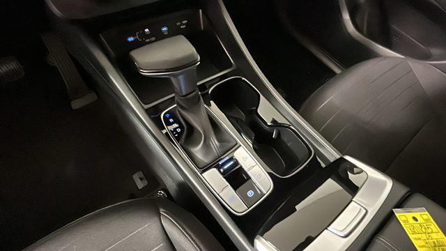 2025 Hyundai Santa Cruz SE - Photo 22