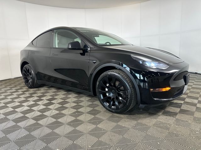 Used 2023 Tesla Model Y Long Range with VIN 7SAYGDEE6PF756179 for sale in Cuyahoga Falls, OH
