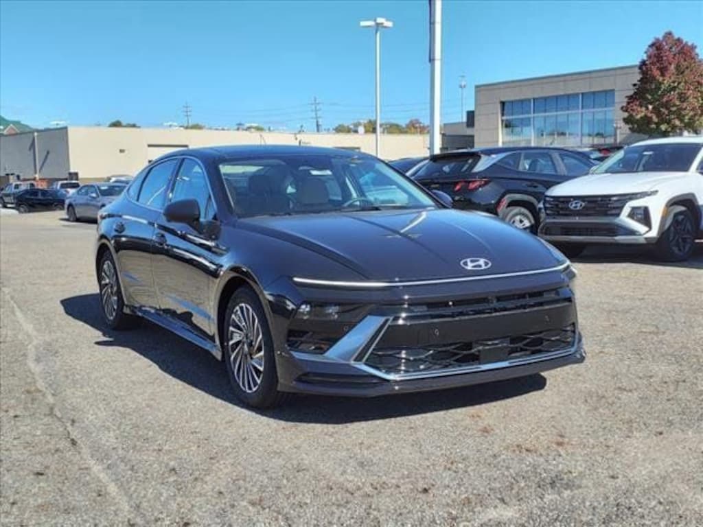 Certified 2024 Hyundai Sonata Hybrid Limited Sedan