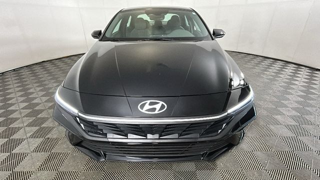 2025 Hyundai Elantra Blue - Photo 8