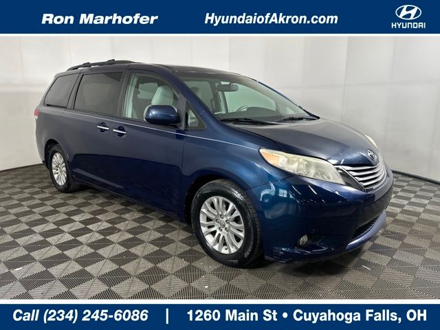 2011 Toyota Sienna XLE