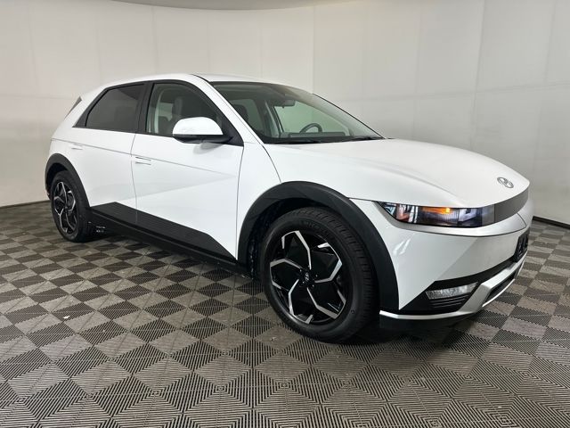 Used 2023 Hyundai IONIQ 5 SE with VIN KM8KMDAF1PU168901 for sale in Cuyahoga Falls, OH