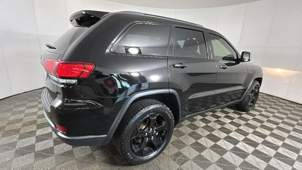 Used 2018 Jeep Grand Cherokee Upland Edition SUV