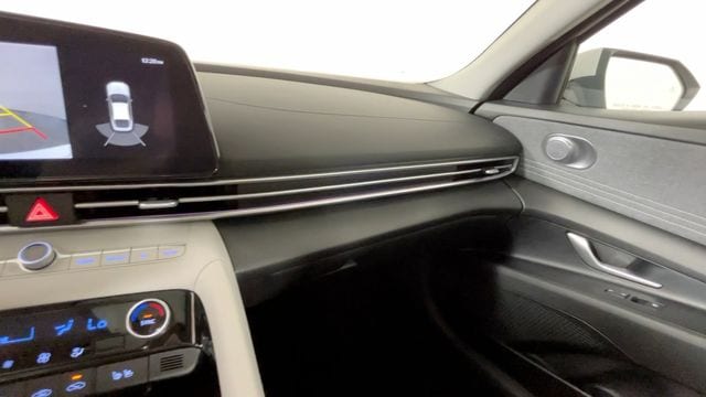 2023 Hyundai Elantra Limited - Photo 37