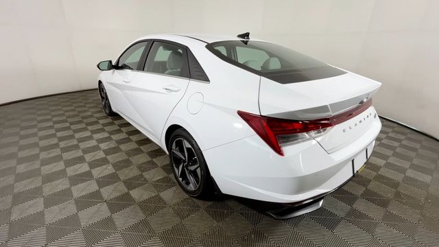 2023 Hyundai Elantra Limited - Photo 6