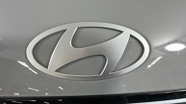 2025 Hyundai Kona SEL - Photo 9