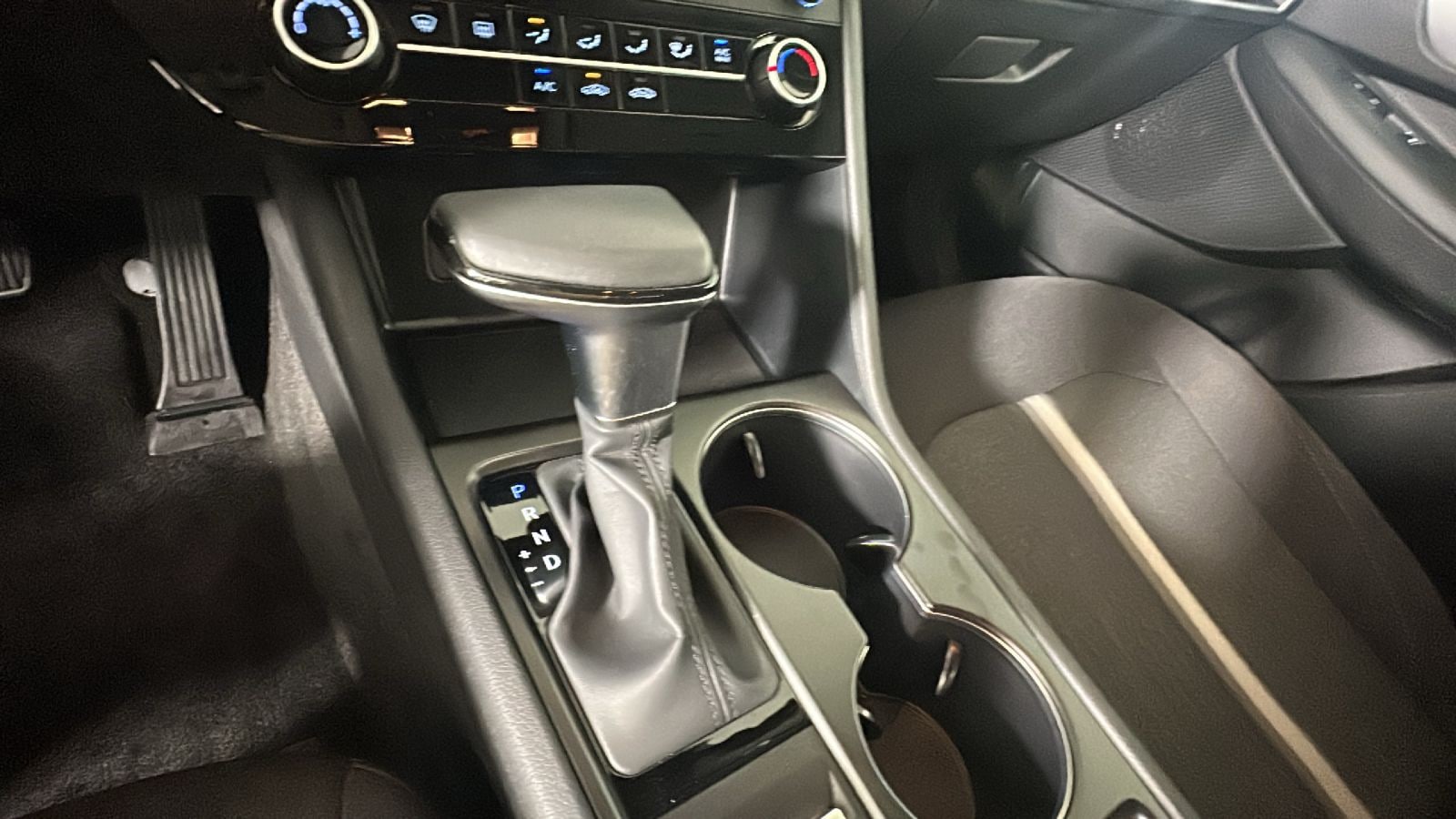 2026 Hyundai Sonata SE - Photo 25