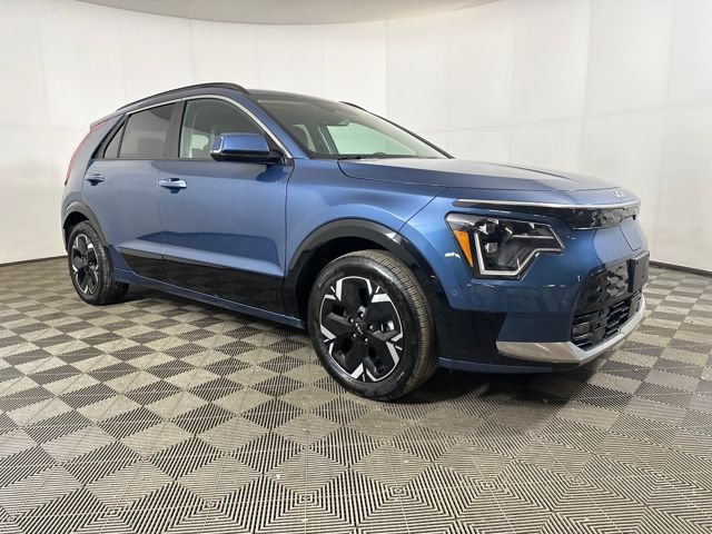 Used 2025 Kia Niro Wave with VIN KNDCT3L18S5136330 for sale in Cuyahoga Falls, OH