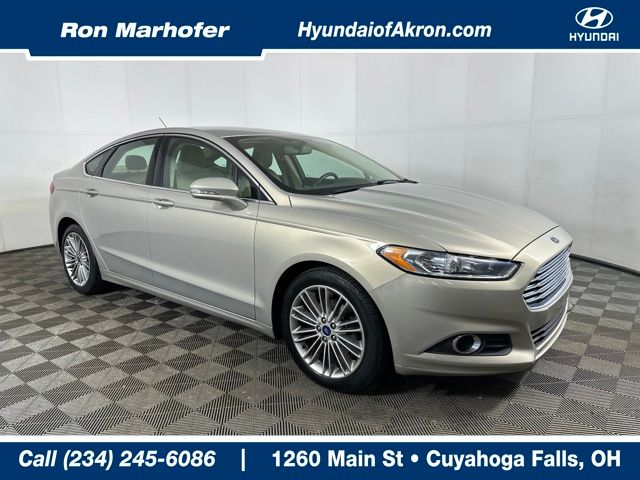 2015 Ford Fusion SE's photo