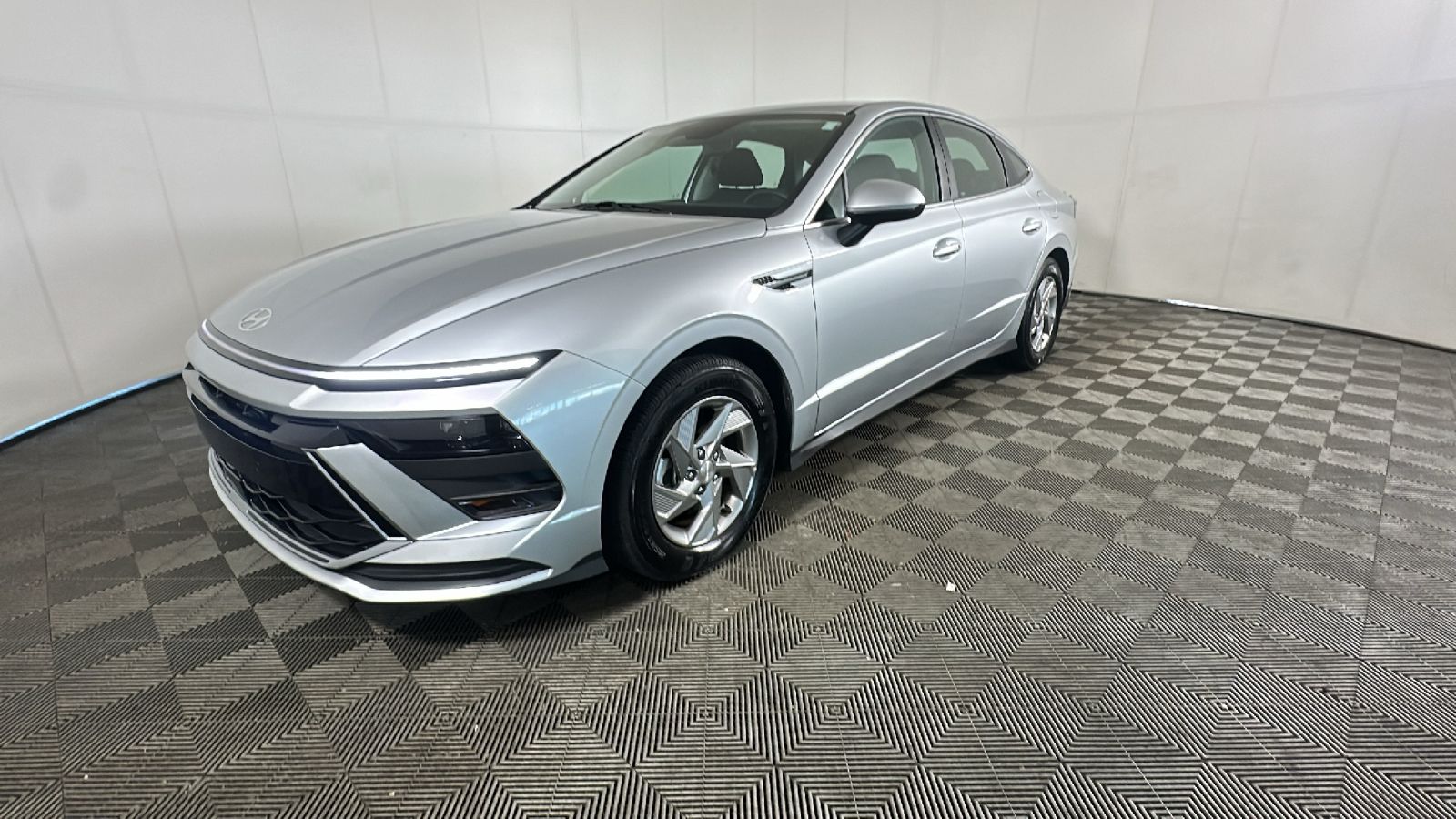 2026 Hyundai Sonata SE - Photo 8