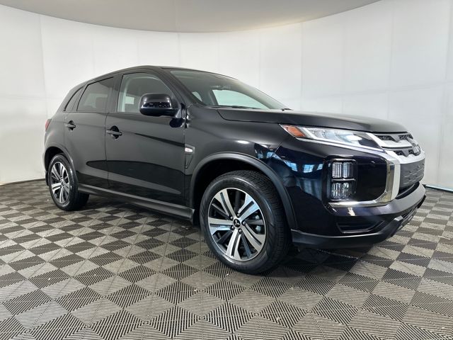 2023 Mitsubishi Outlander Sport ES photo 2